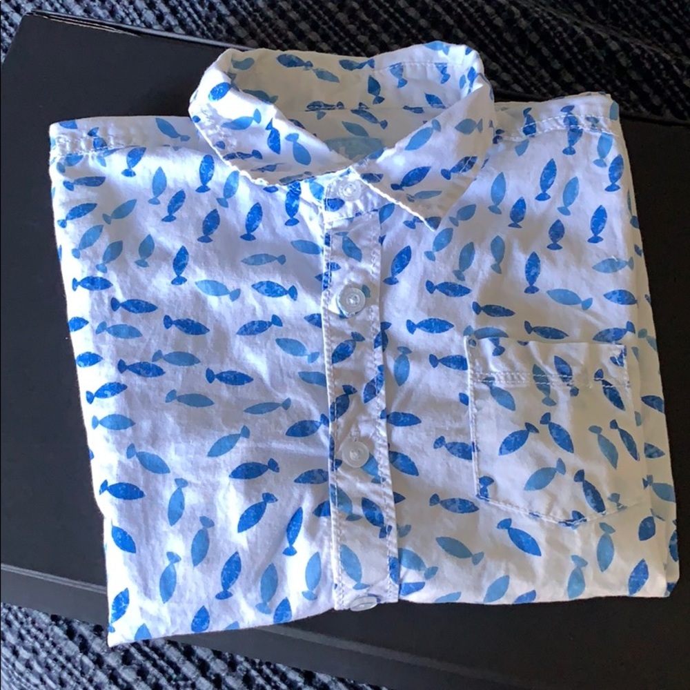 Boys Size 7 Fish Button Down